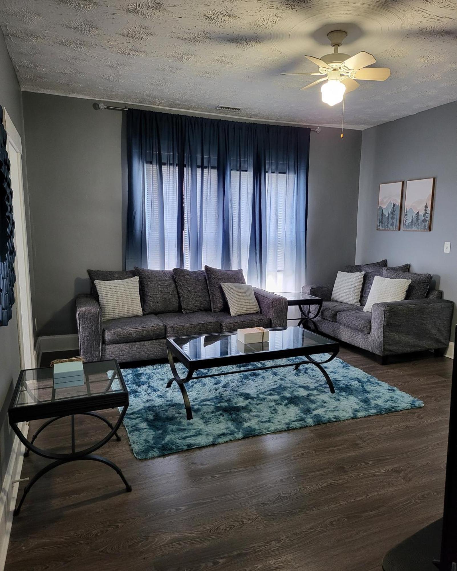 Guest Room With Two Double Beds In Columbus Oh, Airport Location エクステリア 写真